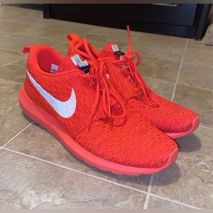 Nike Roshe Run Flyknit Bright Crimson